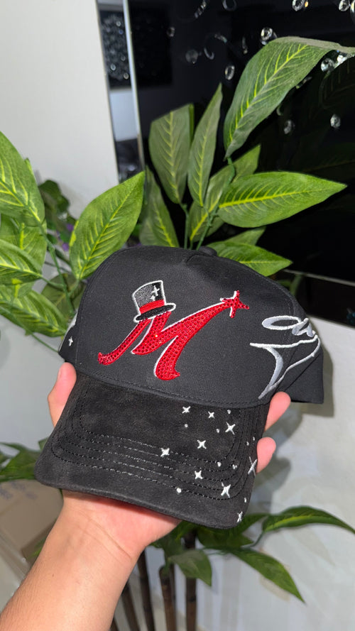 31 Hats “Magic Red”