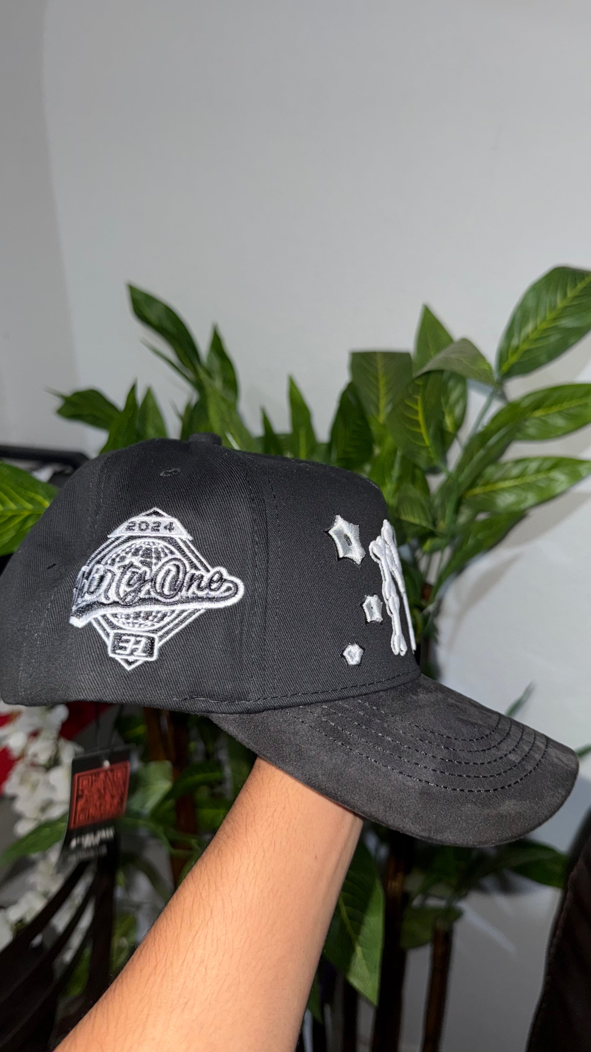 Thirty One 31 Hats New York Bones