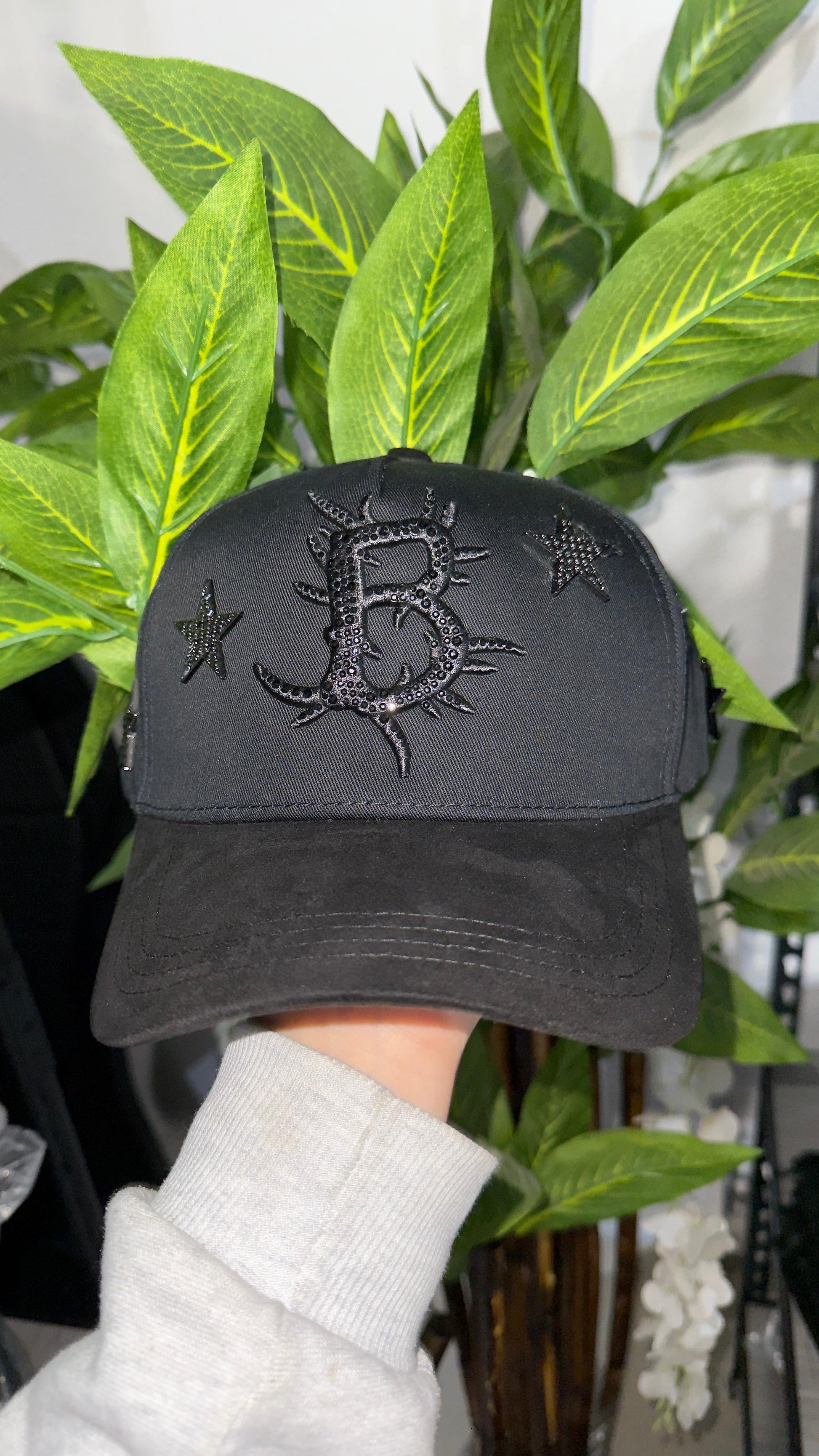 BARBAS HATS DARK NEBULA