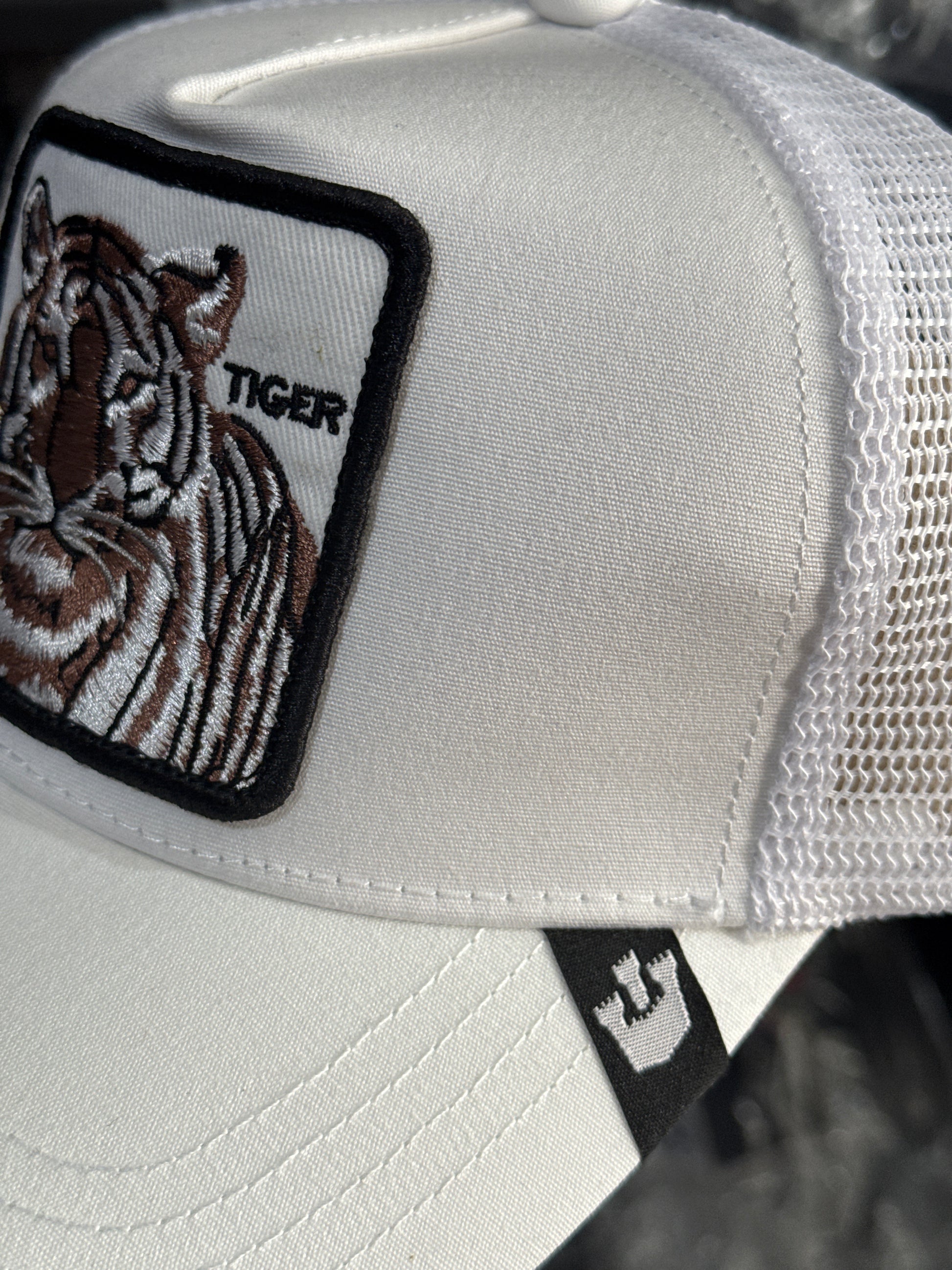 Goorin bros- tiger white