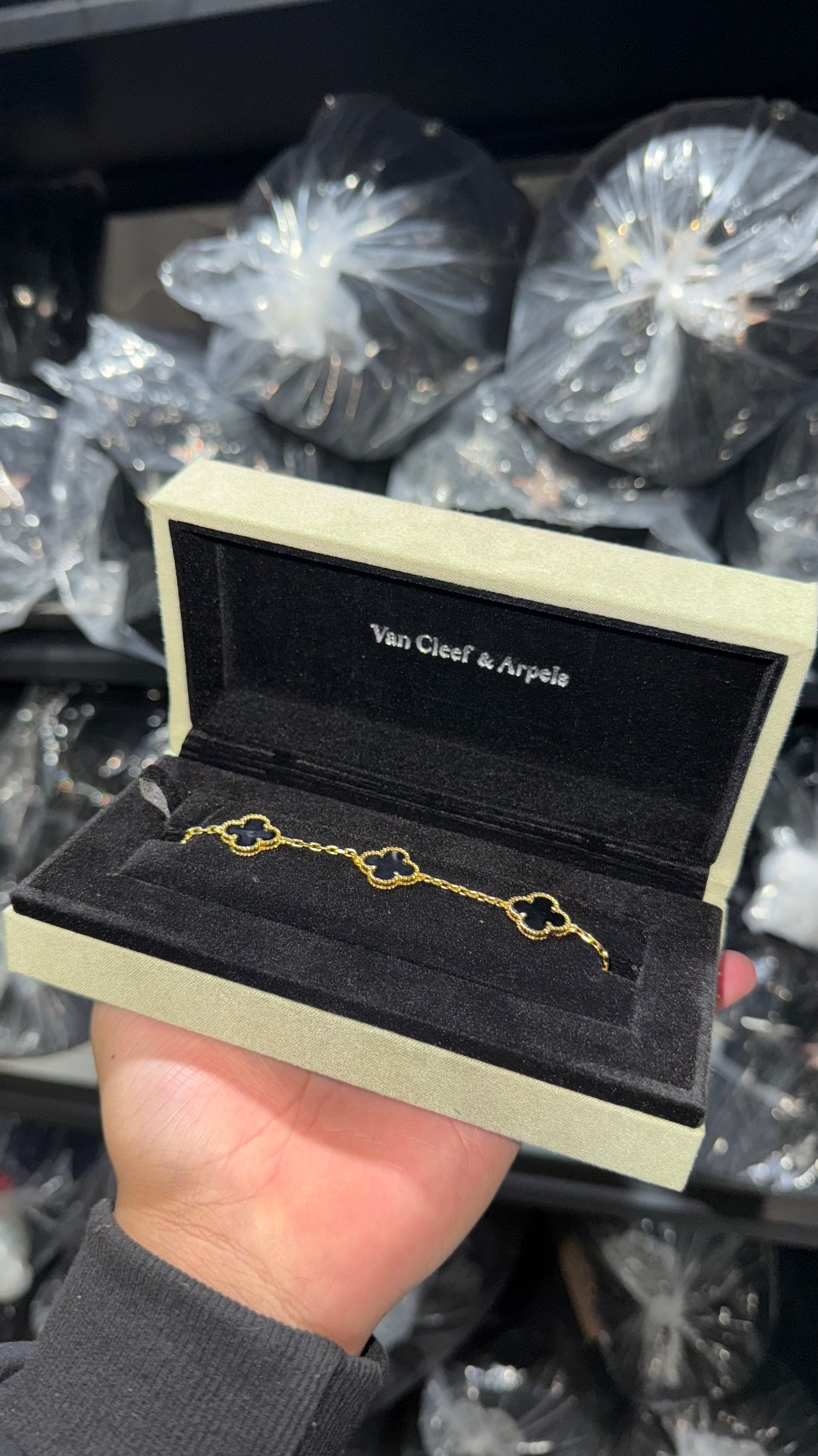 Van Cleef black full set