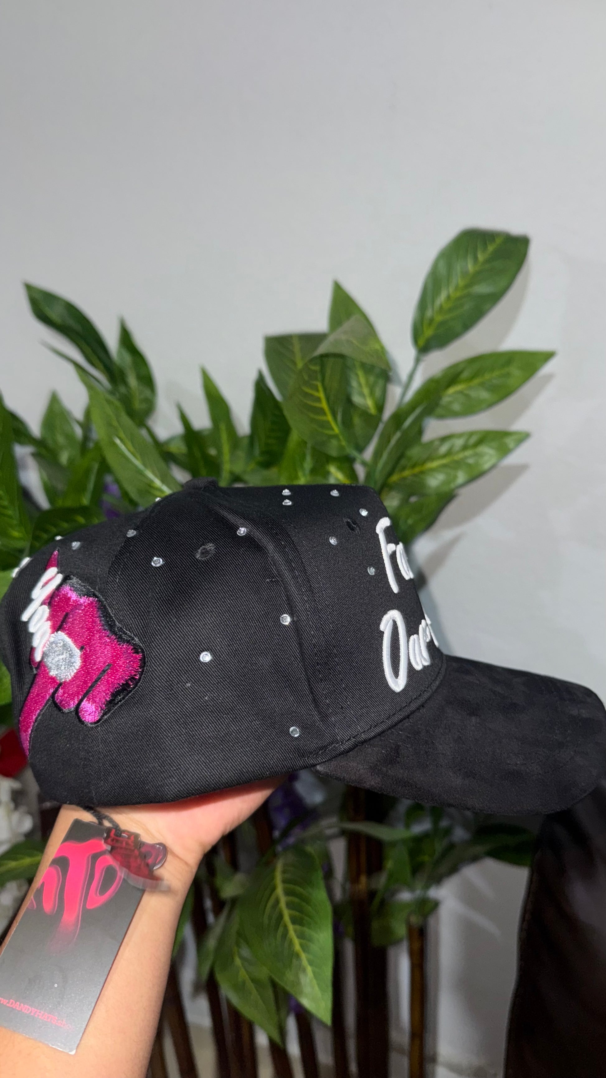 Dandy Hats x Tombochio