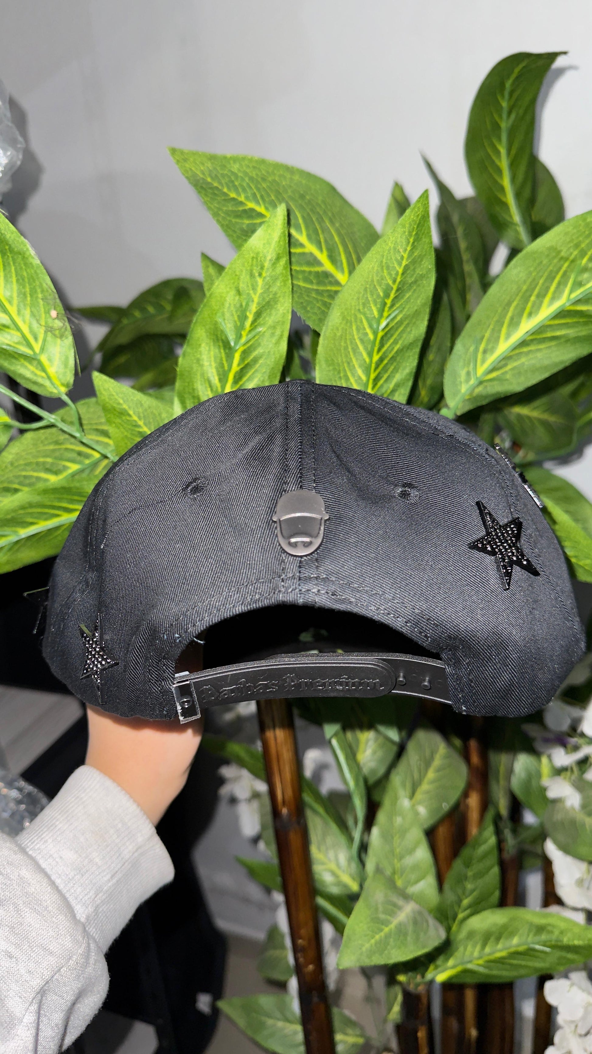 BARBAS HATS DARK NEBULA