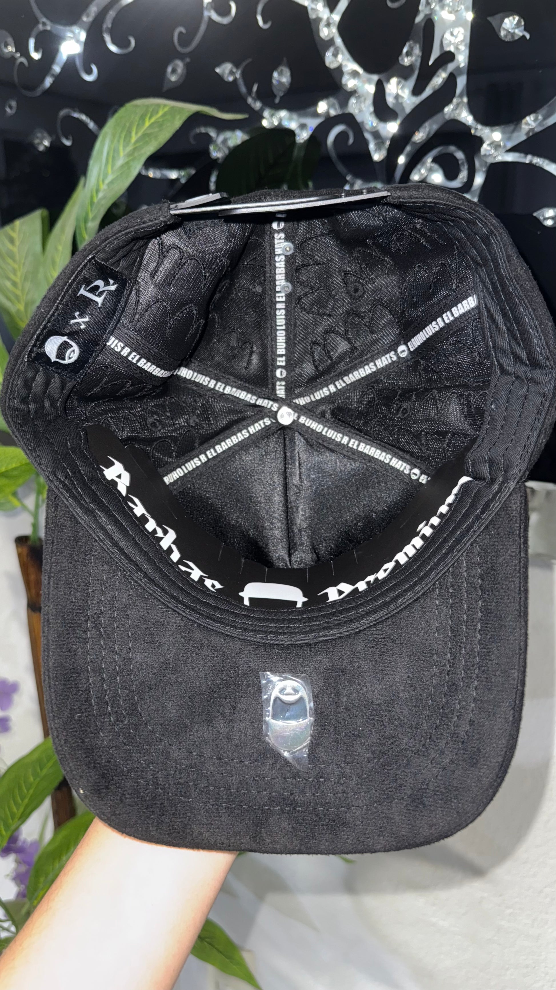 Barbas Hats El Buho Luis R Conriquez